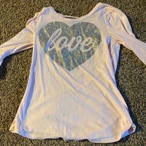 Super cute No Boundaries top. Silver heart. Pale pink.